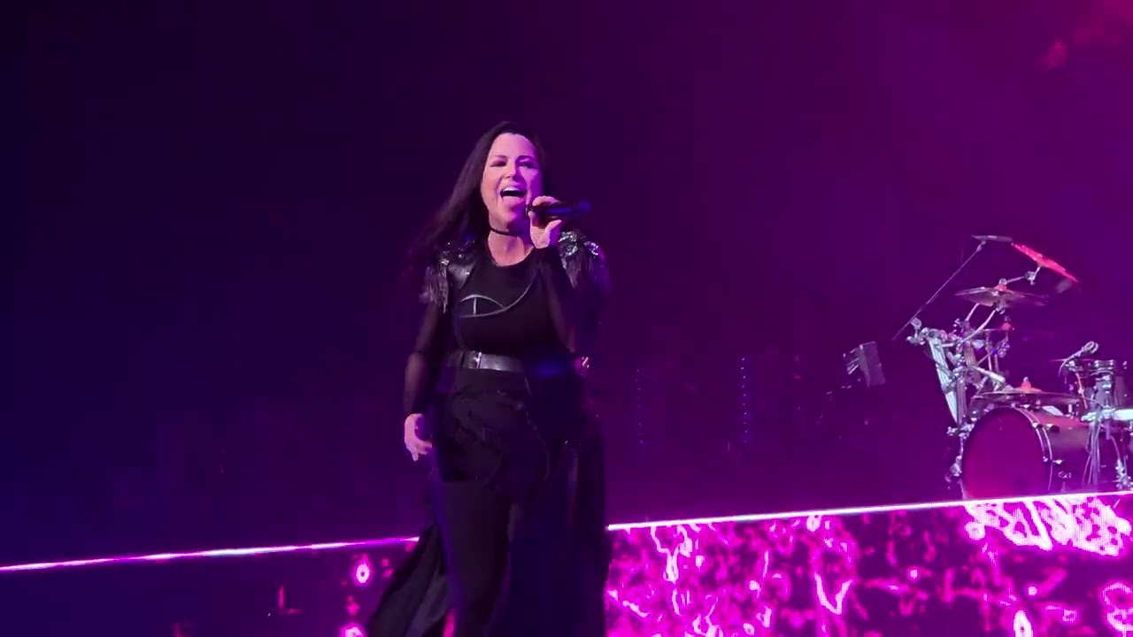 Evanescence - The Change (Live @ Fiserv Forum, Milwaukee, WI, 9/18/2025)