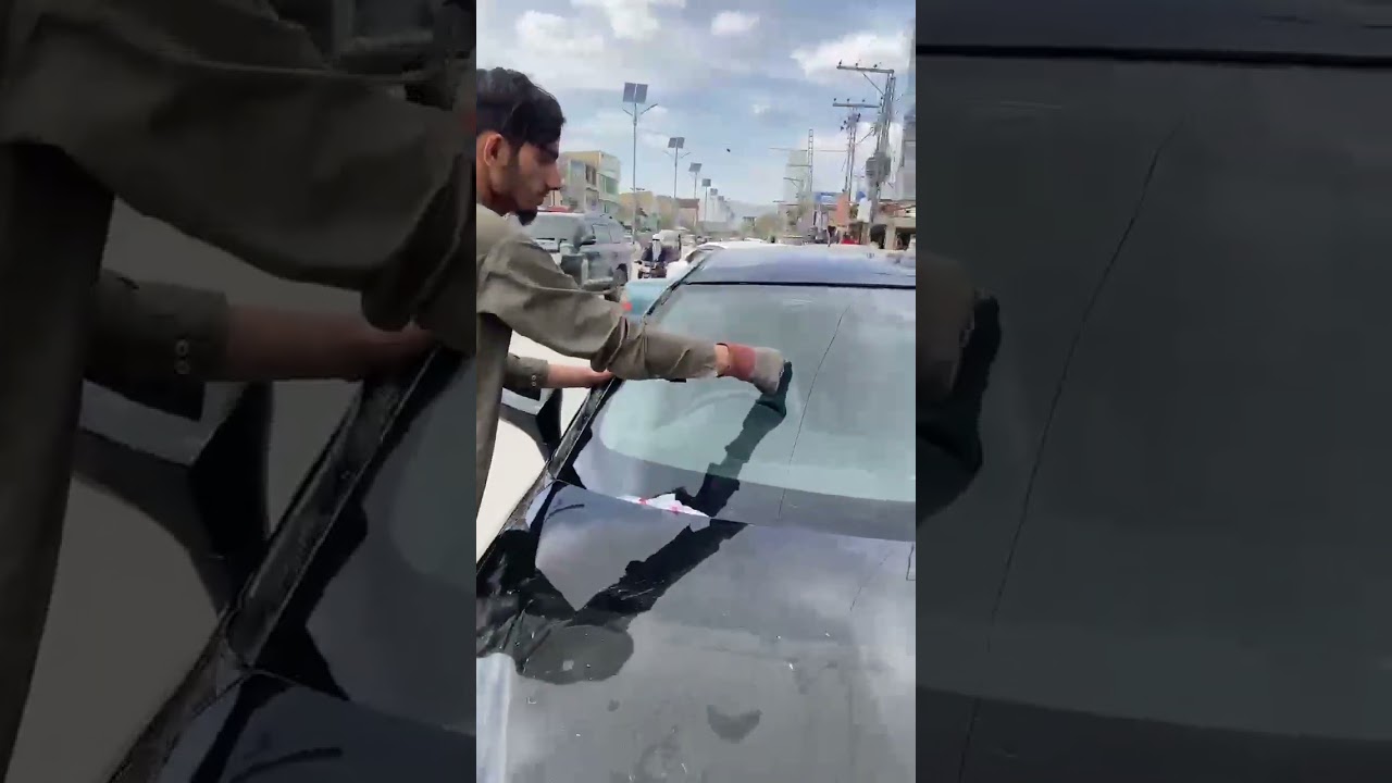 Toyota Corolla GLI Premio Revo Crown Axio WINDSCREEN Replacement After Smash