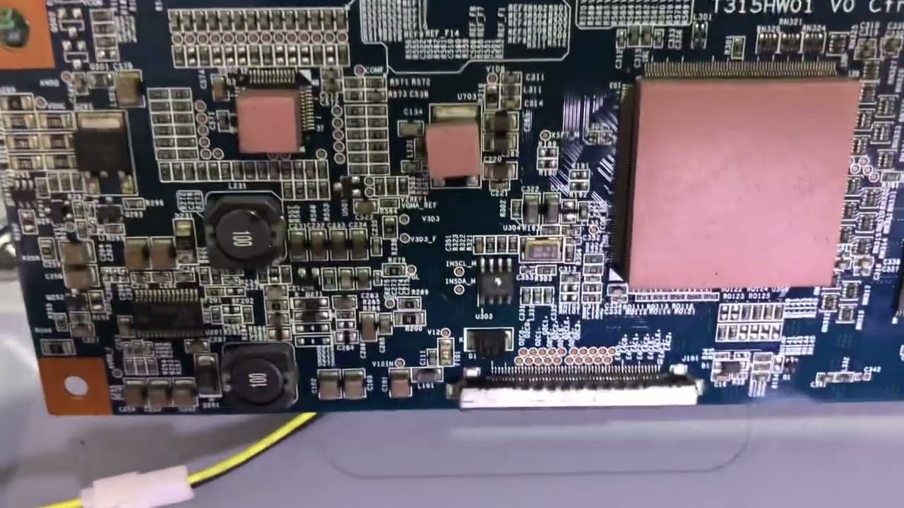 Adaptando tela de alta definição em Tv Samsung UN32J4300 - conversão de HD para FULL HD
