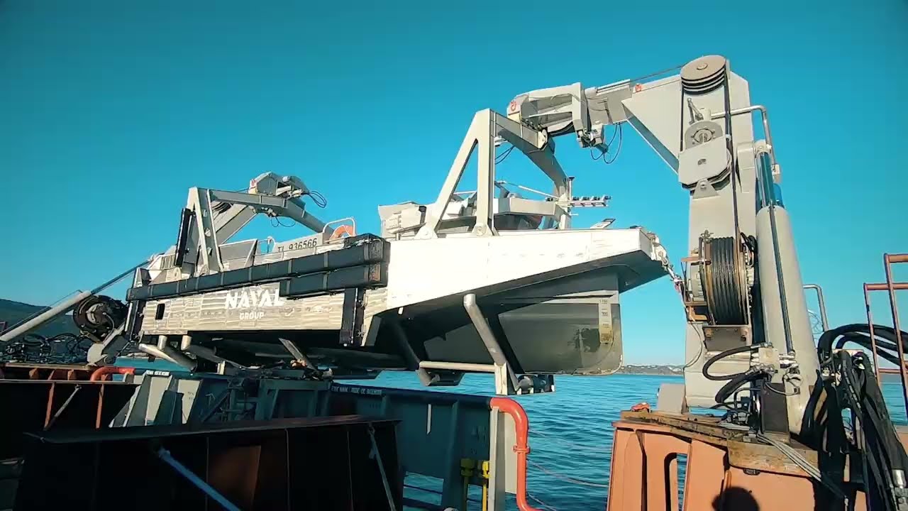 Behind the scenes of the successful trials of the LARS (Launch & Recovery system)