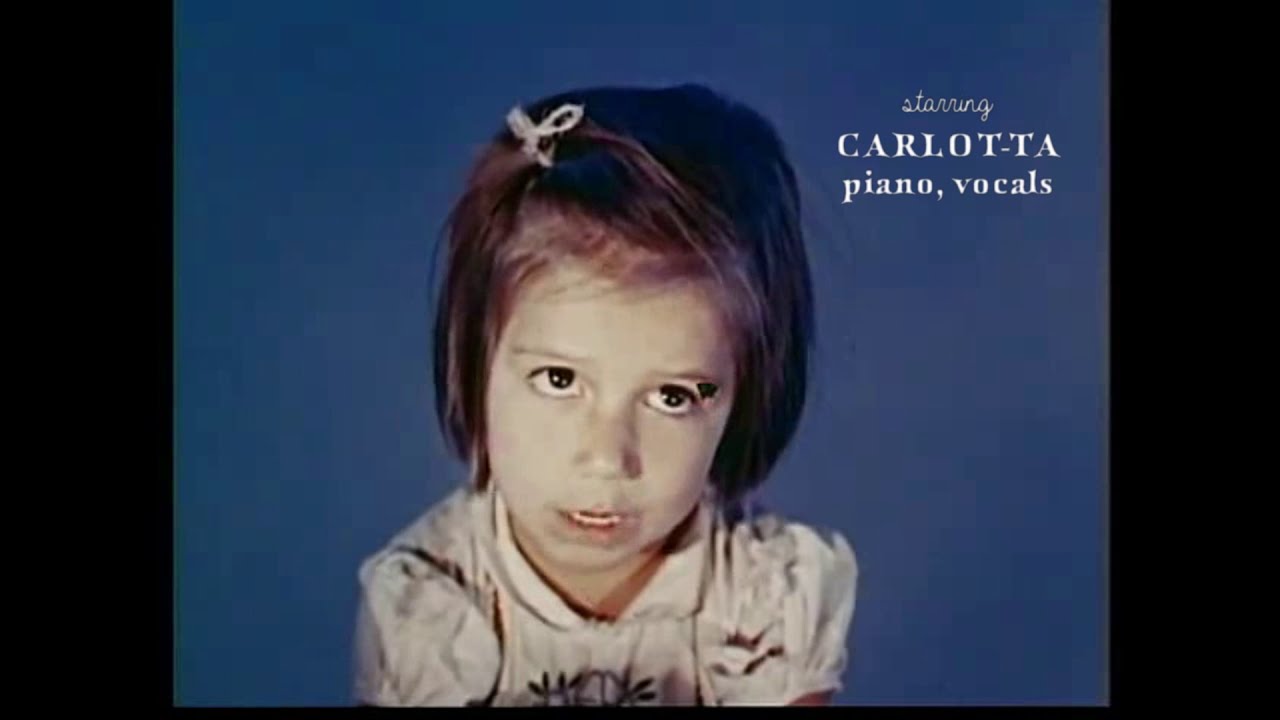Carlot-ta - Santa Claus is coming to town