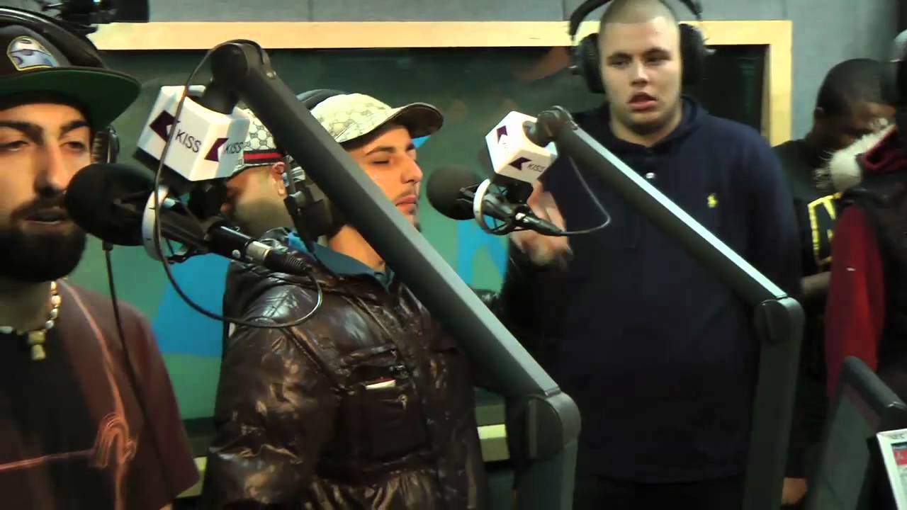 Invasion Alert VERSUS Mr Snowman - Pink Elephants (For Logan Sama show 20120827)