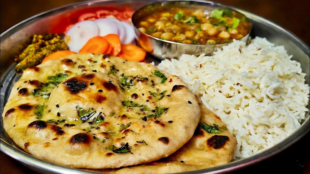 Super Soft And Tasty Kulcha Recipe In Hindi | Kulcha Kaise Banaye | Rakshabandhan Special Thali