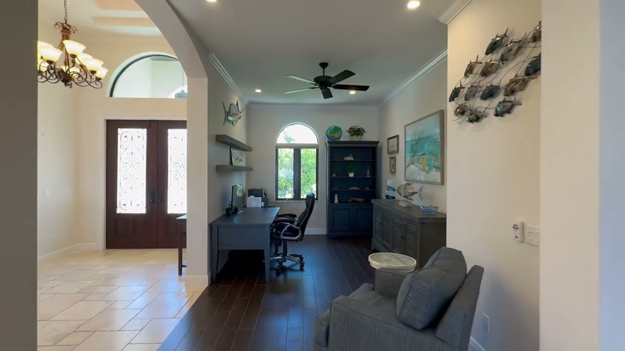137 Hollyhock Ct Marco Island, FL 34145 - Michelle Thomas (239) 860-7176