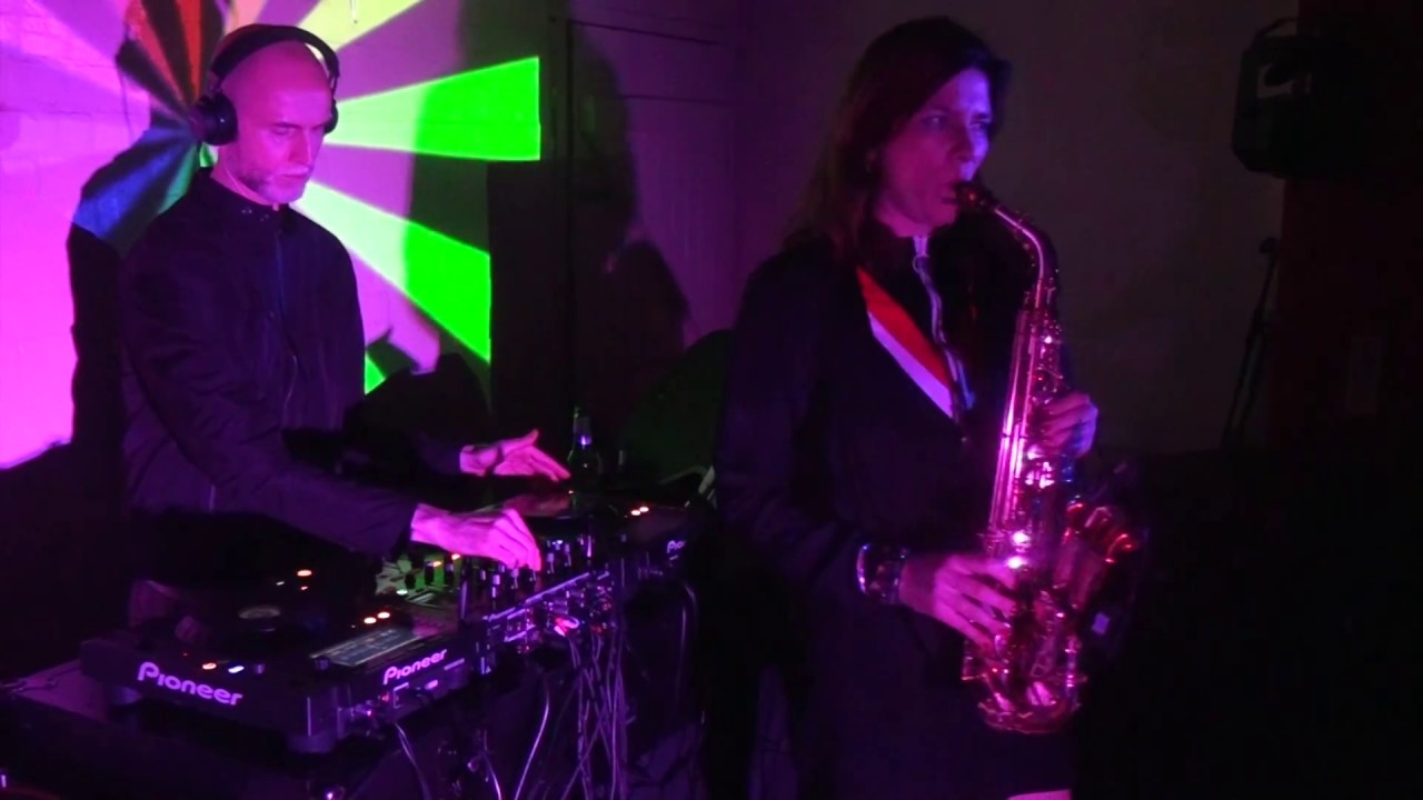 OPOLOPO feat. SUSANNE ALT - Susie Saxophone