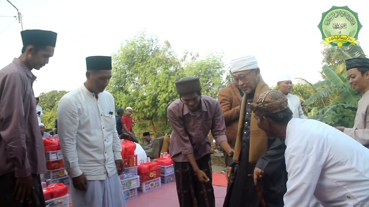Haol ke-35 KH. MAMA MUHAMMADIL AMIN MA'SUM DAN PARA SEPUH BENDA KEREP CIREBON disc01