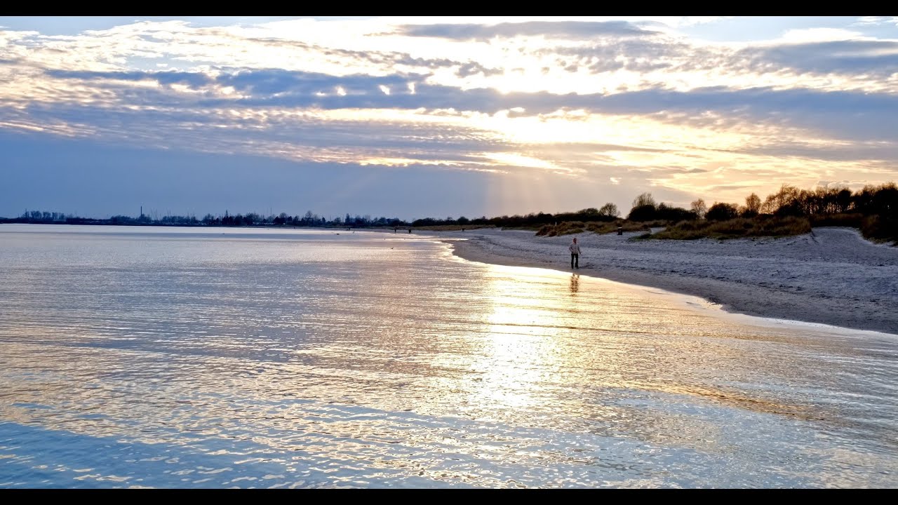 Silver Day by the Sea, part 2 - peaceful, gentle and beautiful, original 4K piano & video