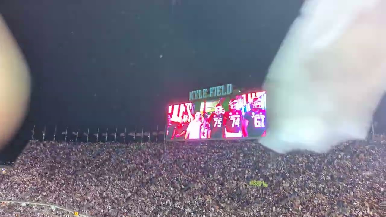Texas A&M Miami Hurricanes Kyle Field intro