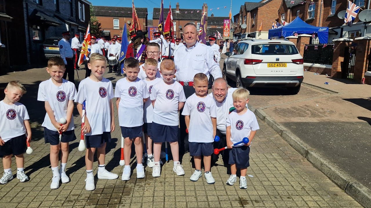 A BELFAST BAND WHO BRING 1000S OUT TO SEE THE SHOW SHANKILL PROTESTANT BOYS THE PEOPLE'S BAND