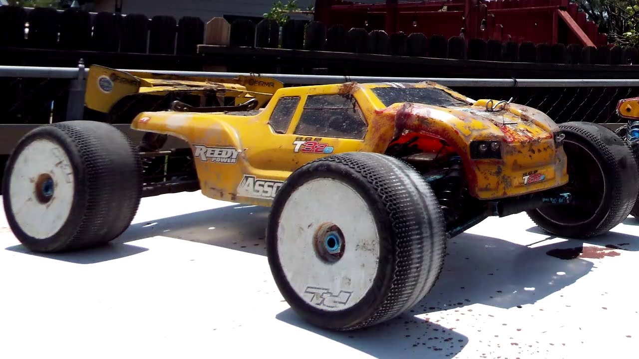 Team Associated Reedy Powered 4s RC8T3.2e Team Kit