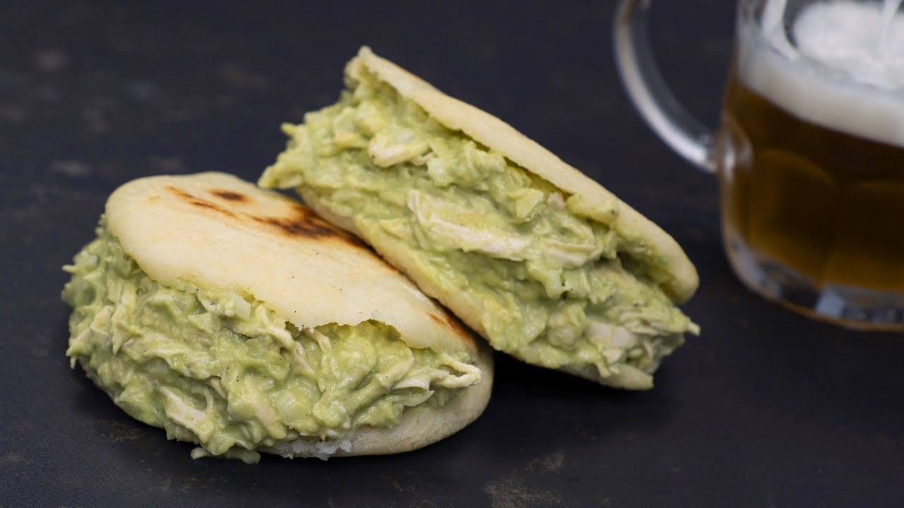 AREPAS REINA PEPIADA - Receta tradicional venezolana