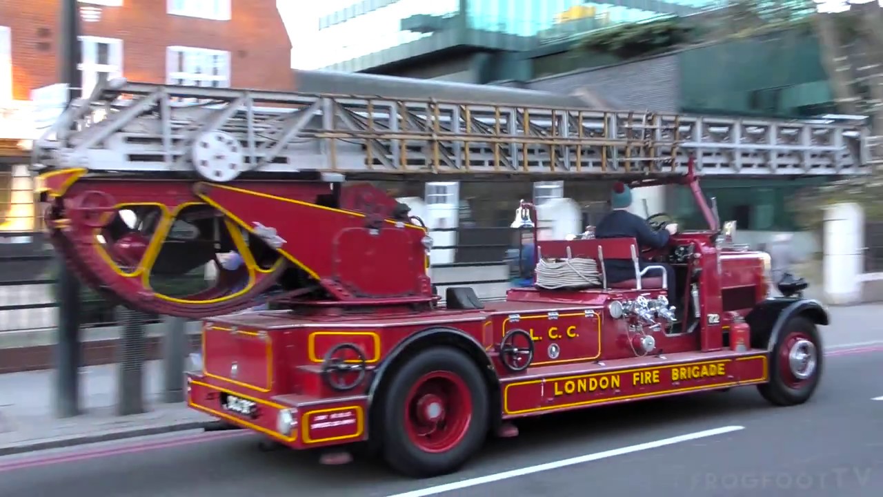 London Fire Brigade - 1937 Leyland Metz vintage ladder truck