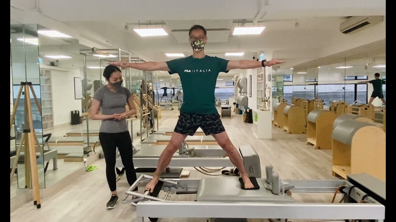 Flex Studio Tip: How to Improve Knock Knees Using the Pilates Reformer