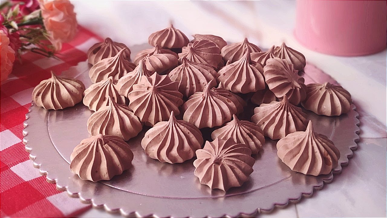 Suspiros o merenguitos de chocolate