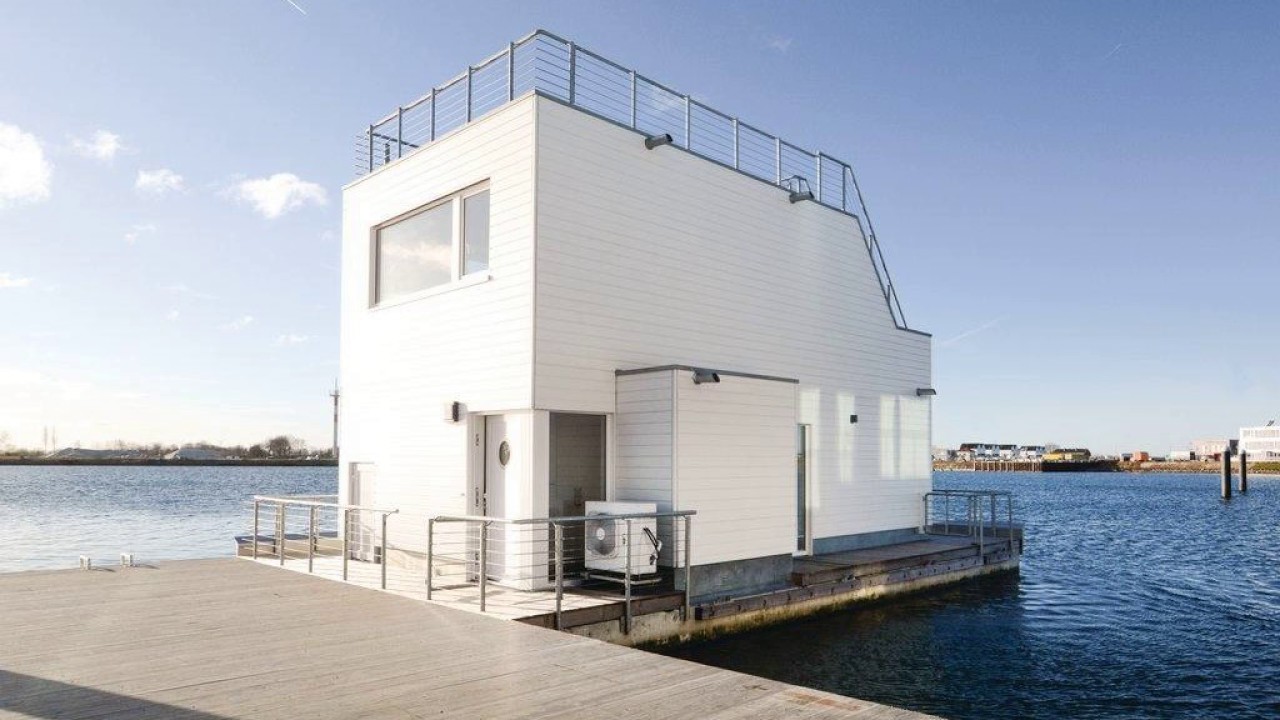 Holiday Home Schwimmendes Haus 05 - Hotel in OstseeResort Olpenitz, Germany