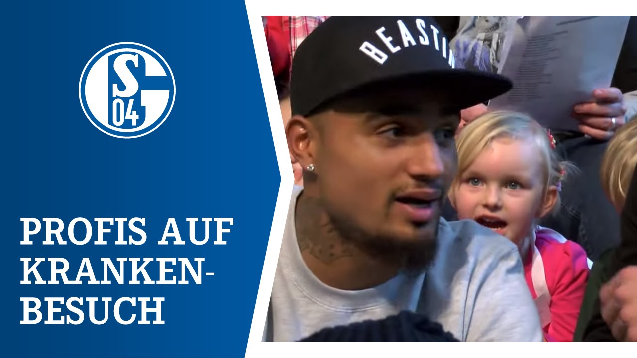 Vorweihnachtlicher Besuch: S04-Profis überraschen kranke Kinder