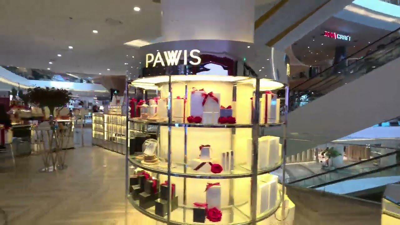 A walk through Siam icon mall all levels in Bangkok Thailand 