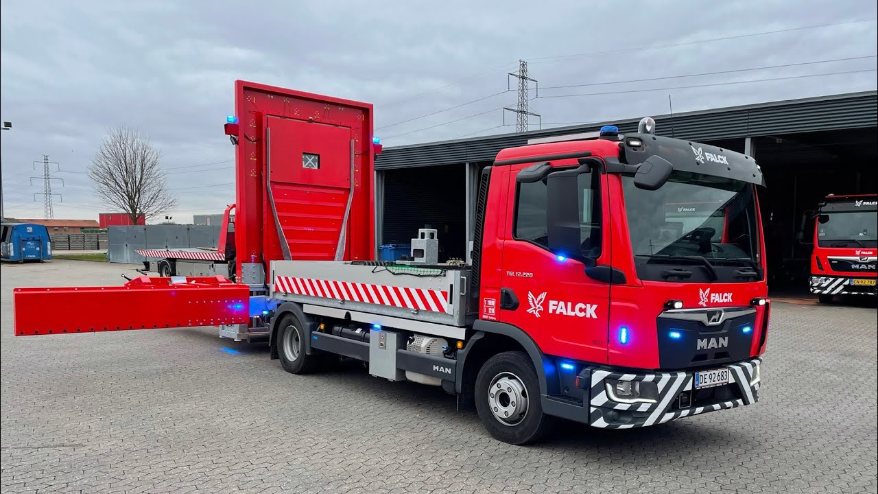 Falck Ringsteds tavlevogn/ TMA vogn med blå blink MAN TGL årgang 2022