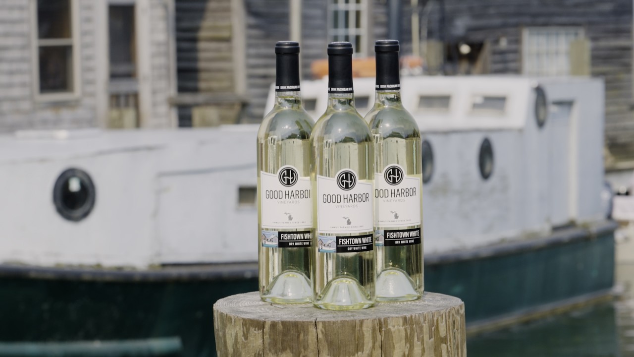 Good Harbor Vineyards - Fishtown White