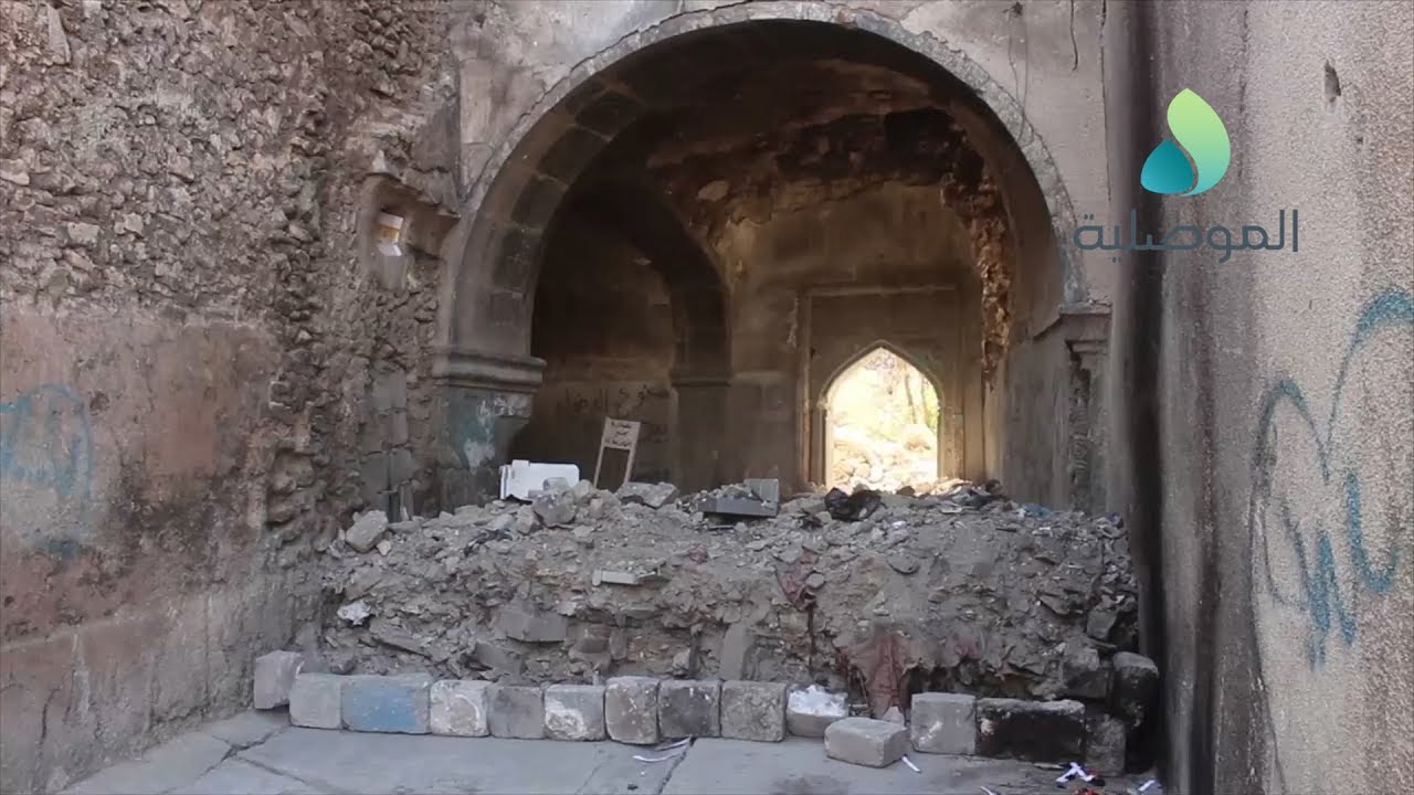 شكاوي من انسداد الافرع في منطقة باب البيض بالموصل القديمة نتيجة تراكم الانقاض ومطالبات برفعها