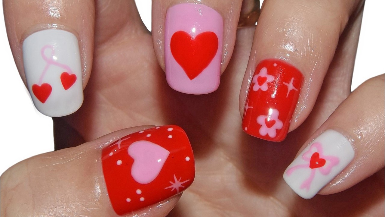 Manicura de San Valentín paso a paso ❤️ Uñas con corazones románticos | CristiNails