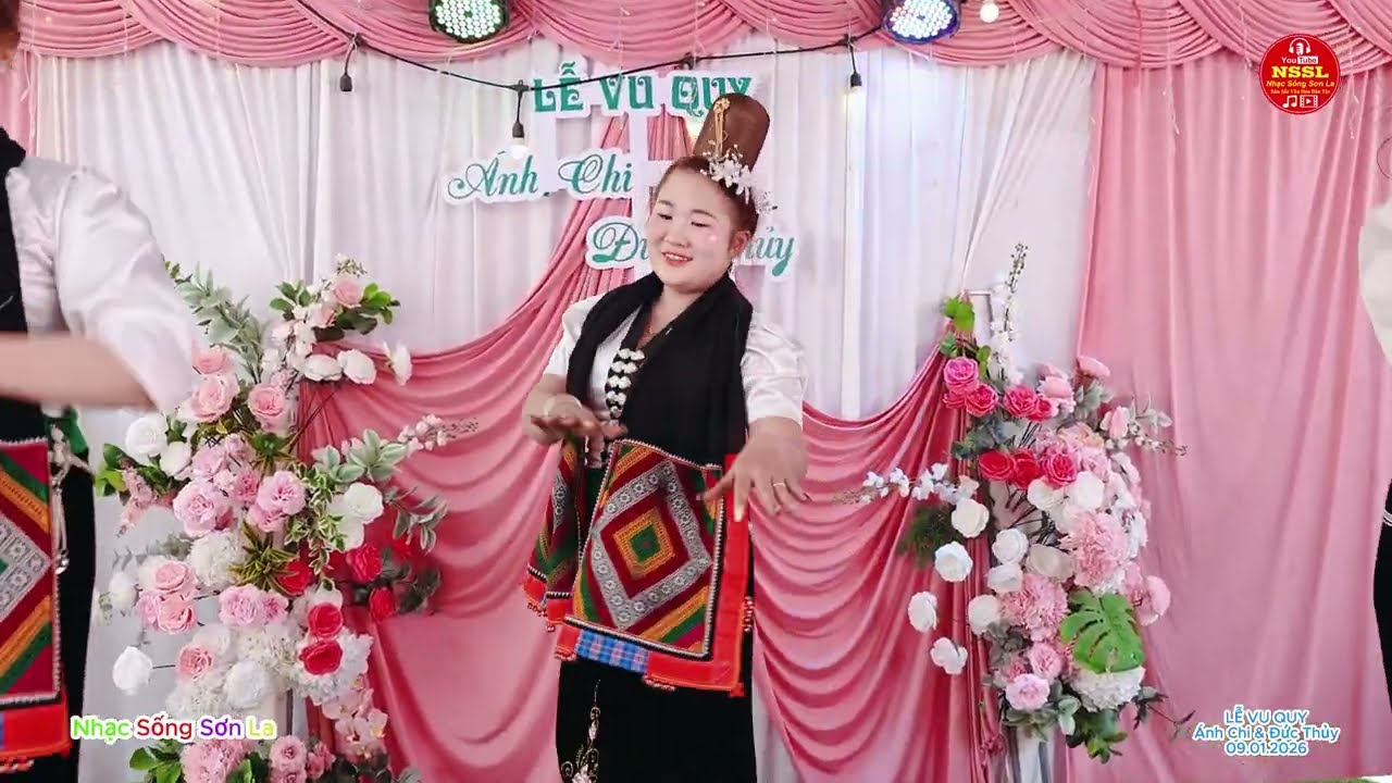MÚA ÁO CÓM YÊU THƯƠNG MỪNG ĐÁM CƯỚI ÁNH CHI ĐỨC THỦY CỰC HOT VÀ SÔI ĐỘNG #mttb