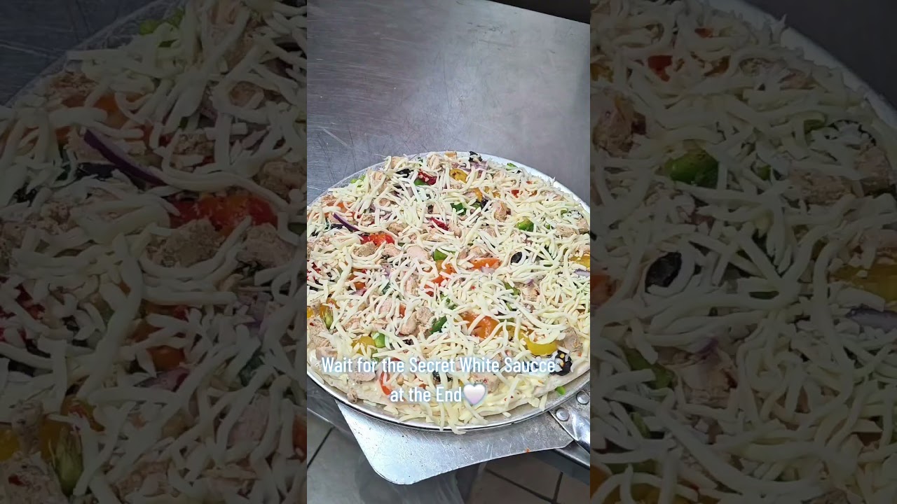New Viral Halal Malai Boti Pizza in Mississauga🍕🔥🍕🔥 📍Calzone Point #viral #trending #halal #pizza