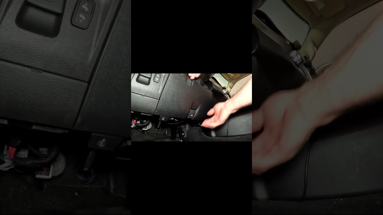 Расположение внутреннего блока предохранителей Dodge Ram 1500: Где находится блок предохранителей?