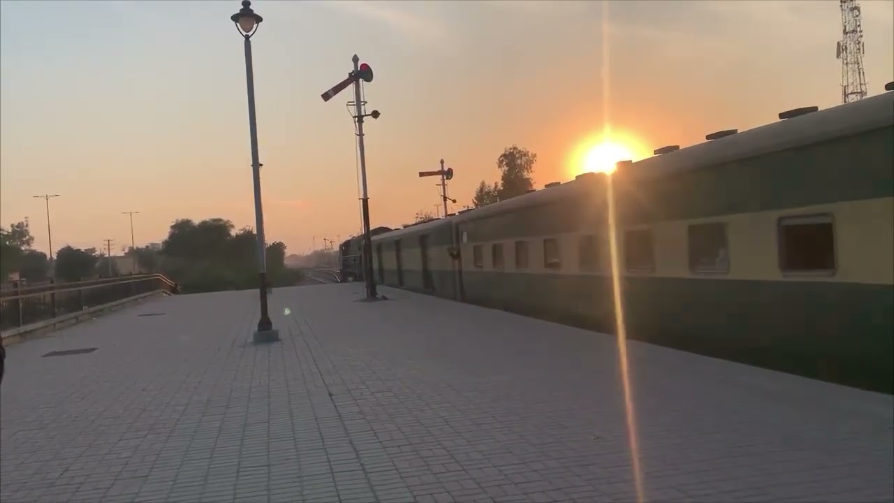 2dn Khyber Mail Departure from Bahawalpur Railway Station/Meetup As Dr Saad Bin Gulzar At Bahawalpur