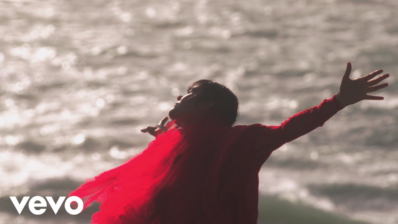Bat For Lashes - Delphi Dancing (Official Visualiser)
