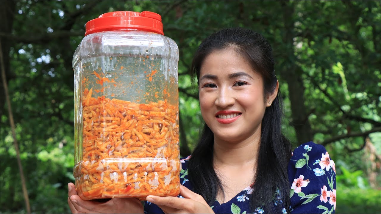Pickled Bamboo Shoots Recipe - Spicy Bamboo shoots  recipe cooking by countryside life TV.