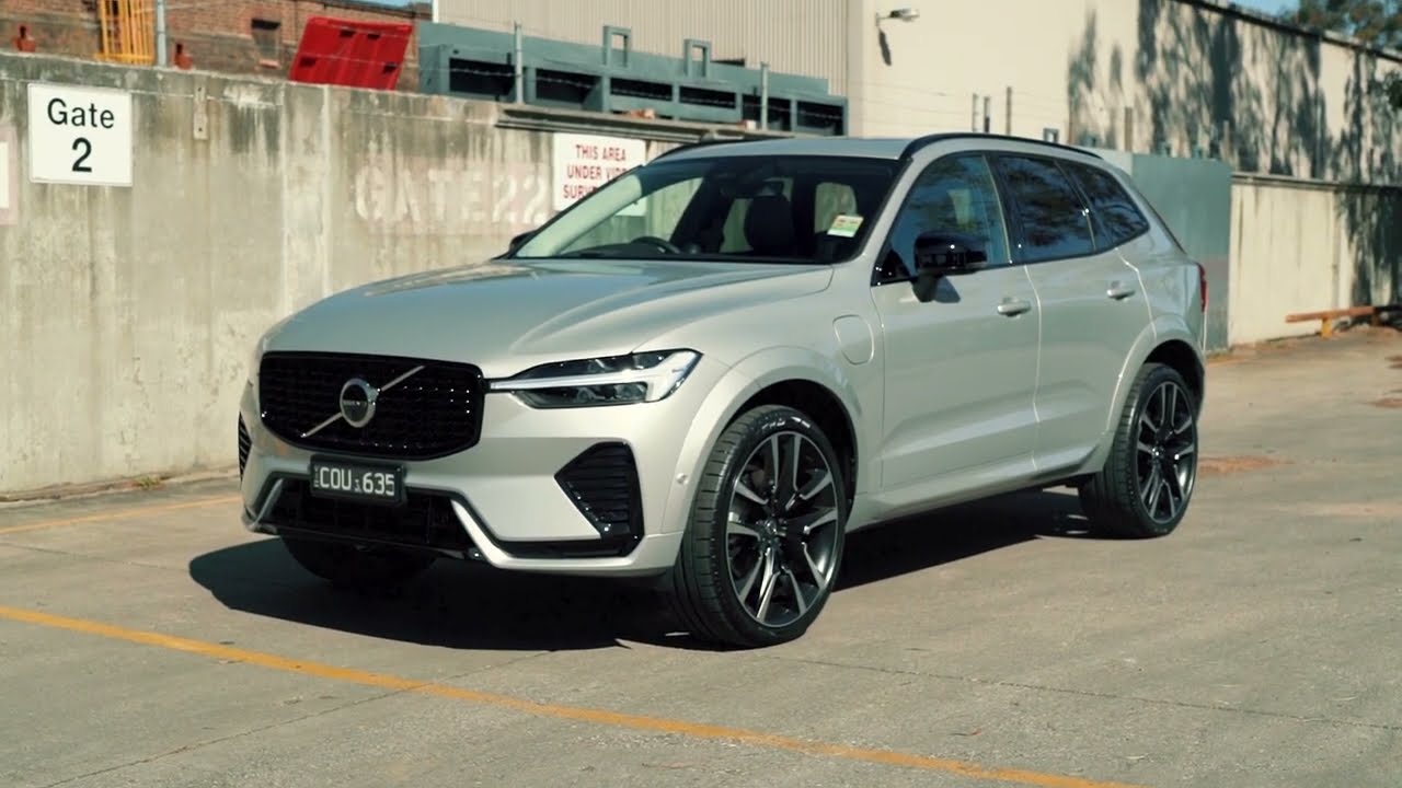 Volvo X60 T8 Recharge - family friendly flexibility, style and performance is yours.