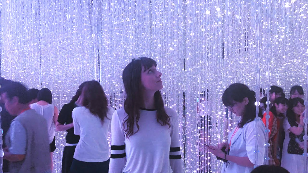 TOKYO'S MOST BEAUTIFUL LIGHT SHOW! // Vlog!