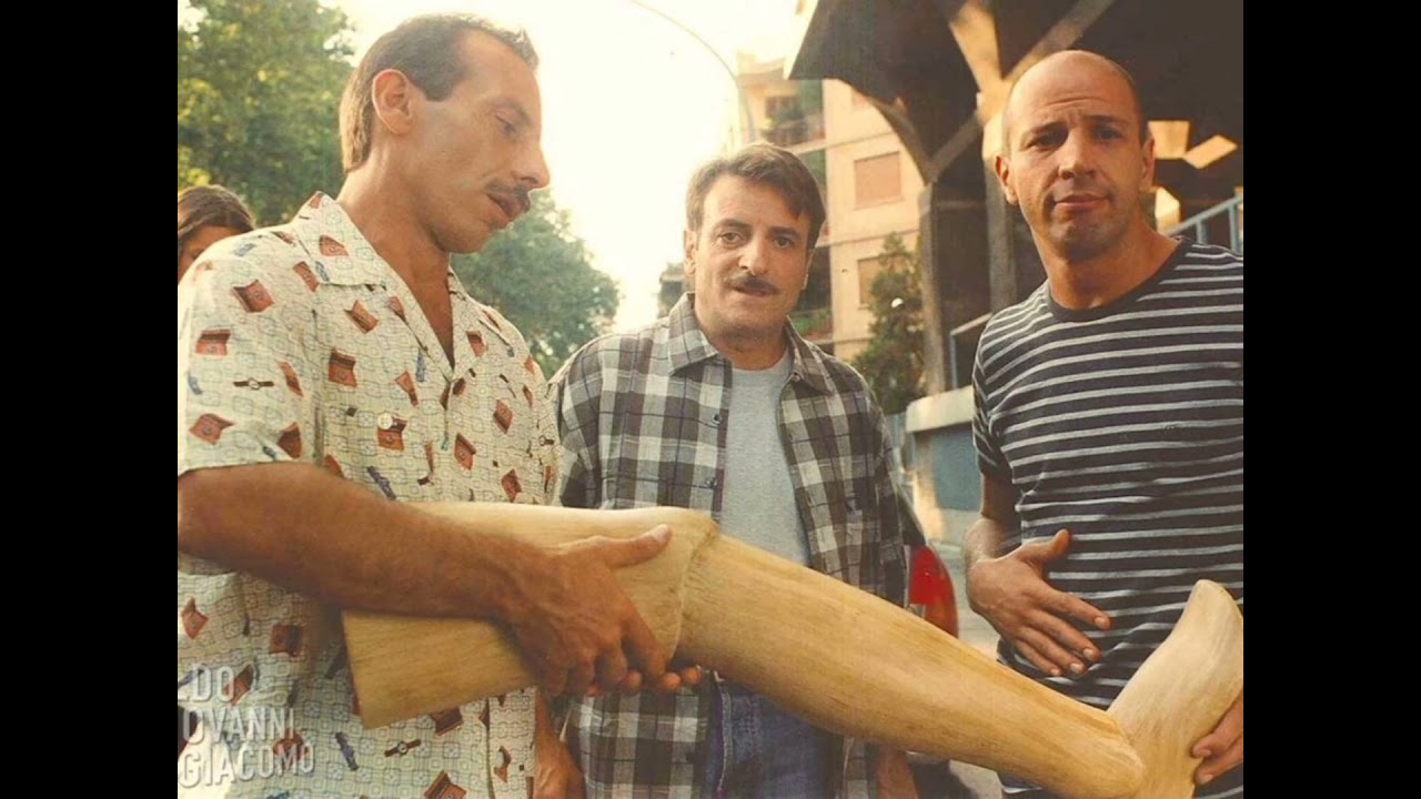 Tre uomini e una gamba - Happy ( Phil palmer - Happy)