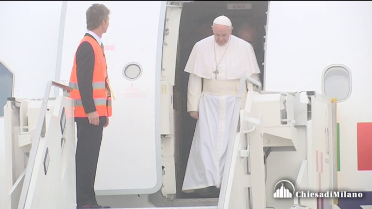 25 marzo 2017 Papa Francesco arriva a Linate