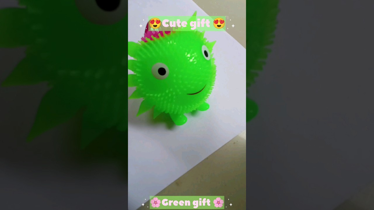 cute green gift / soft toy/ diy ball / craft/gift idea#trending #diy #birthdaygift #viral #creative