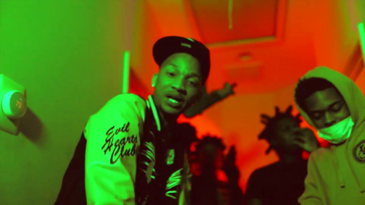 Stunna 4 Vegas - HARD [Official Music Video]