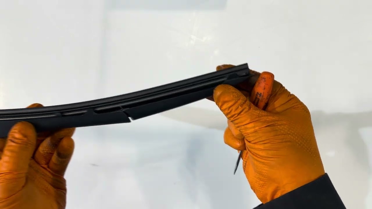2021-2024 Toyota Sienna Hybrid Wiper Blade Refill Rubber Insert Replacement Instructions