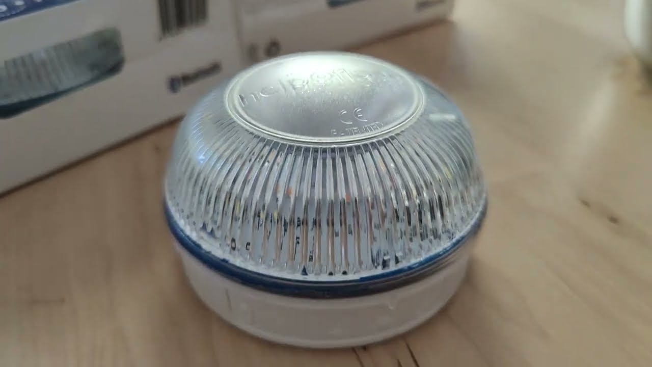 V16 Help Flash Smart, una baliza luminosa de emergencia que se conecta por bluetooth