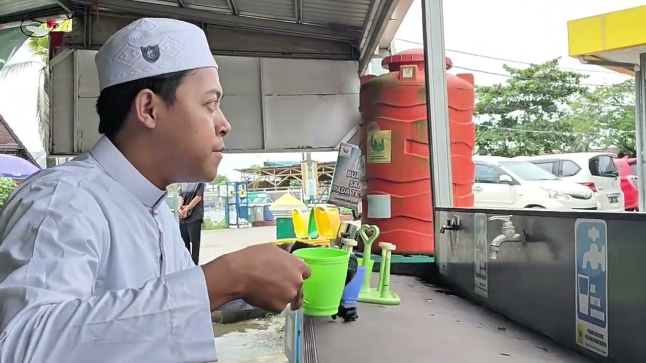 Makam Habib Hamid Bahasyim ( Kubah Basirih). Penjelasan Singkat