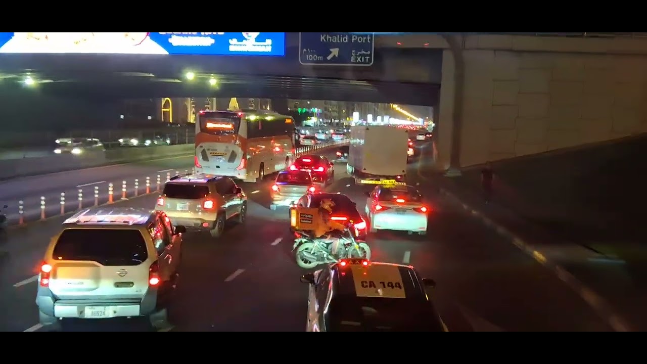 Alwahda street شارع الوحده الشارقه ليلا 