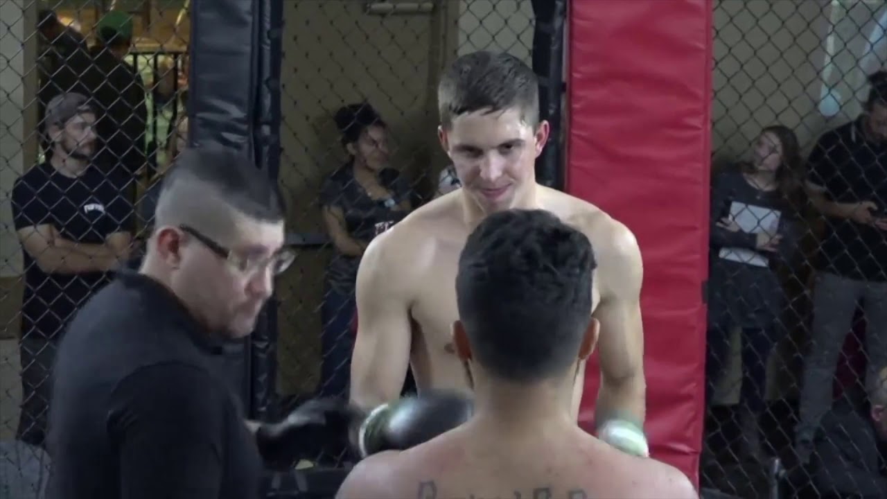 Paul Barmore vs  Pedro Hernandez