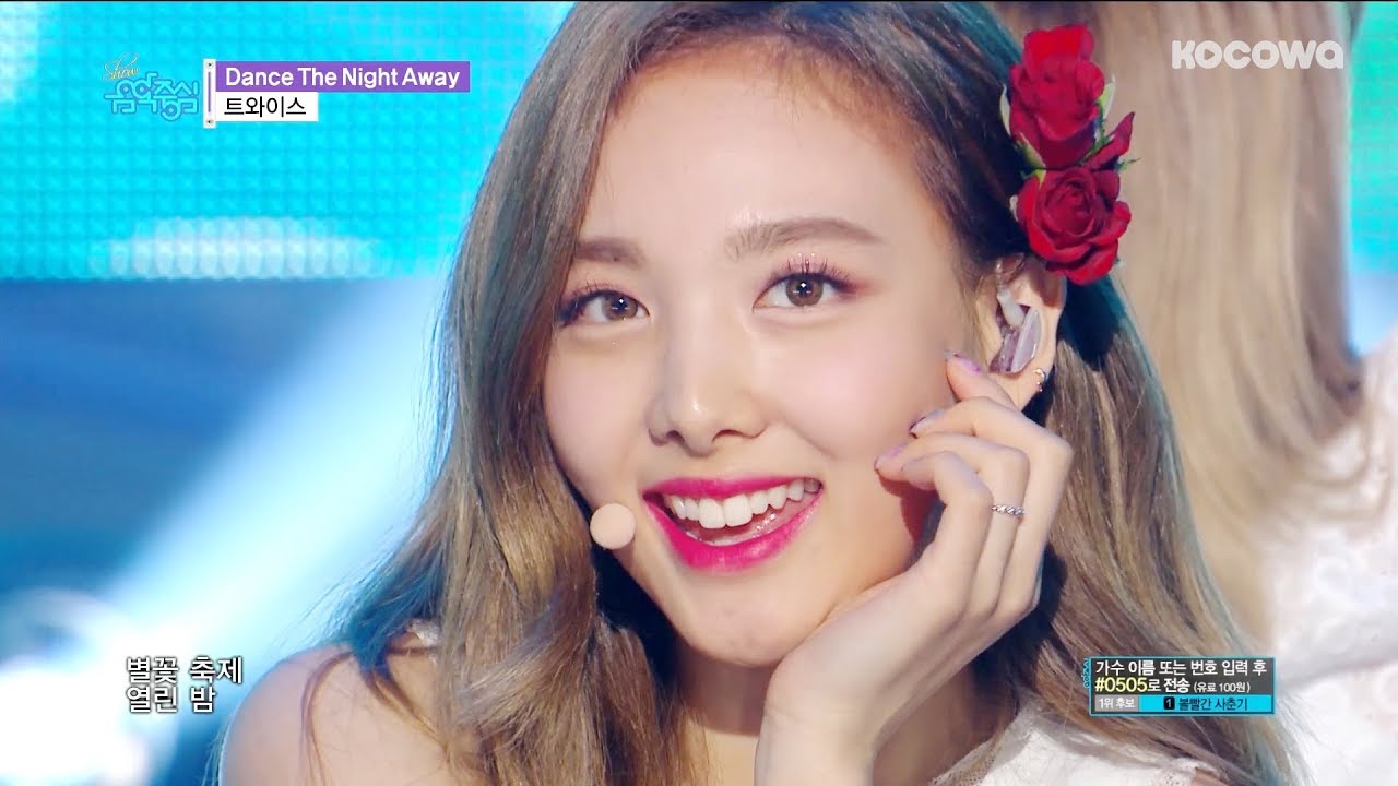 TWICE - Dance the Night Away [Show! Music Core Ep 597]