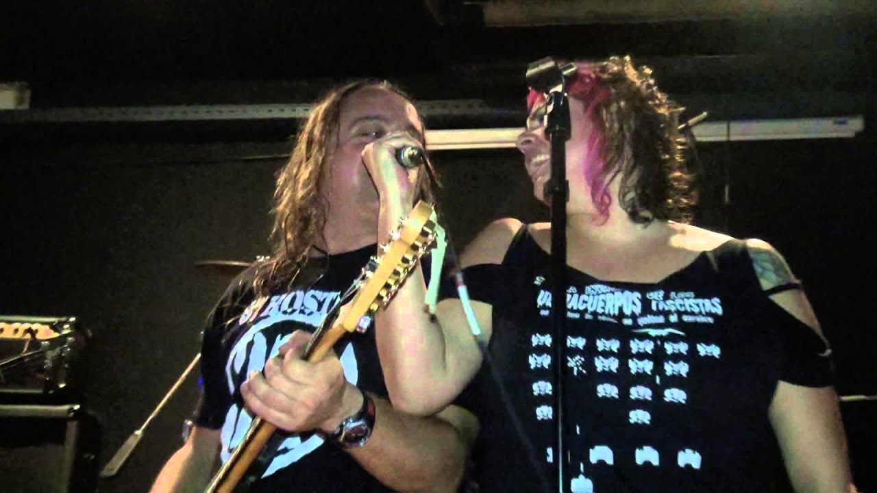 37 HOSTIAS- La gracia de Dios (Skorpions Über Alles 18-10-13)