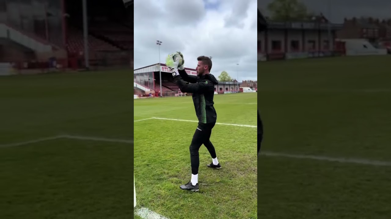 THE SECRET REBUILD OF DAVID DE GEA! #goalkeeper #goalkeepertraining #daviddegea #goalkeepersaves