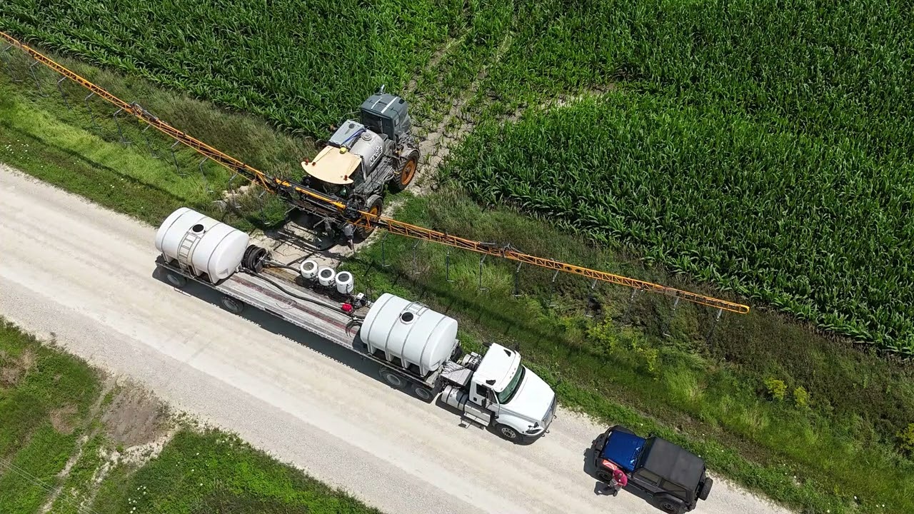 Fairview Ag Hagie Spraying and Y-Dropping