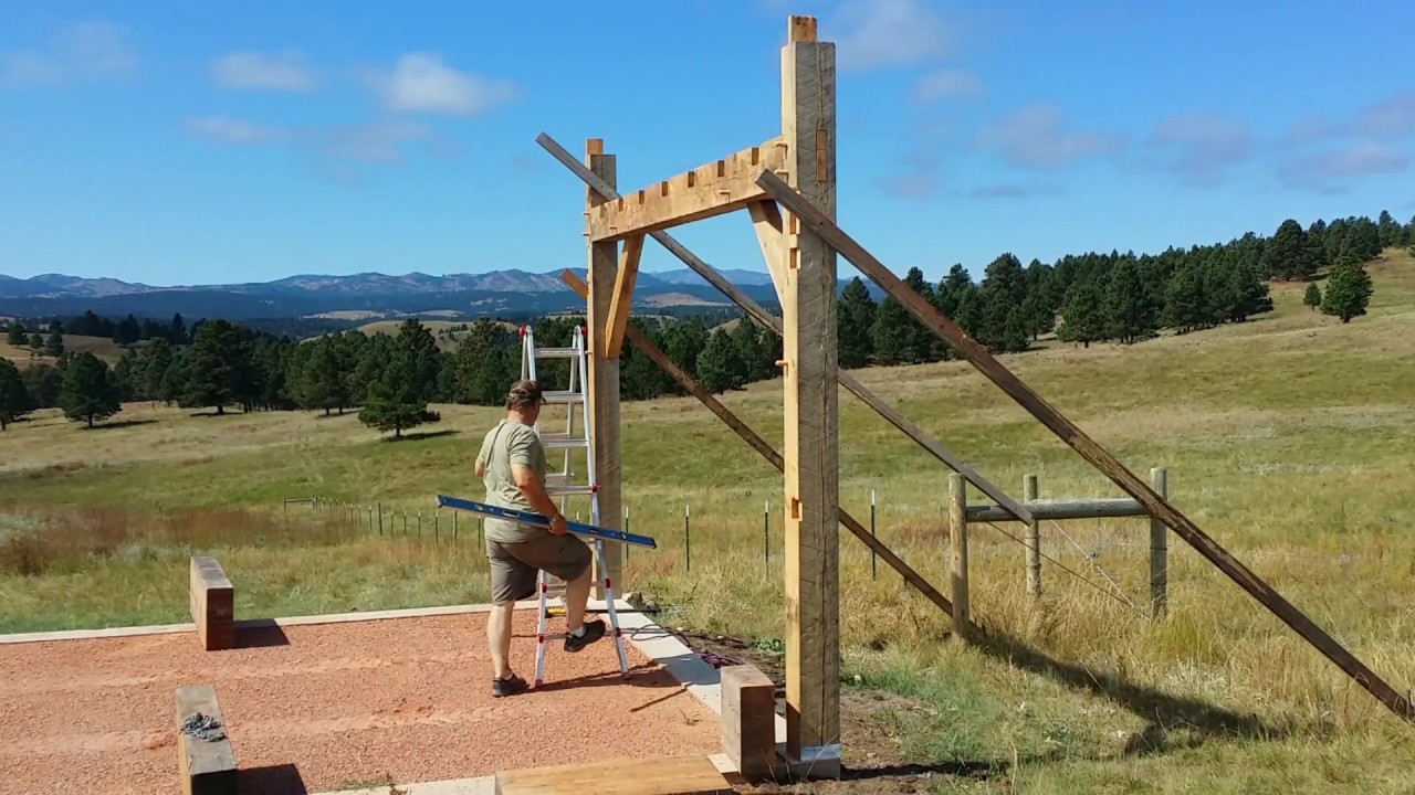 Timber Frame Barn - Getting Vertical