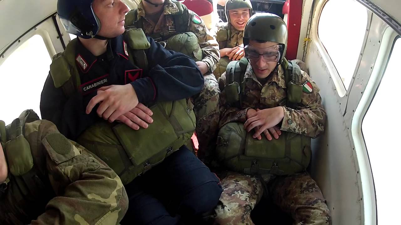 lancio militare a Reggio Emilia