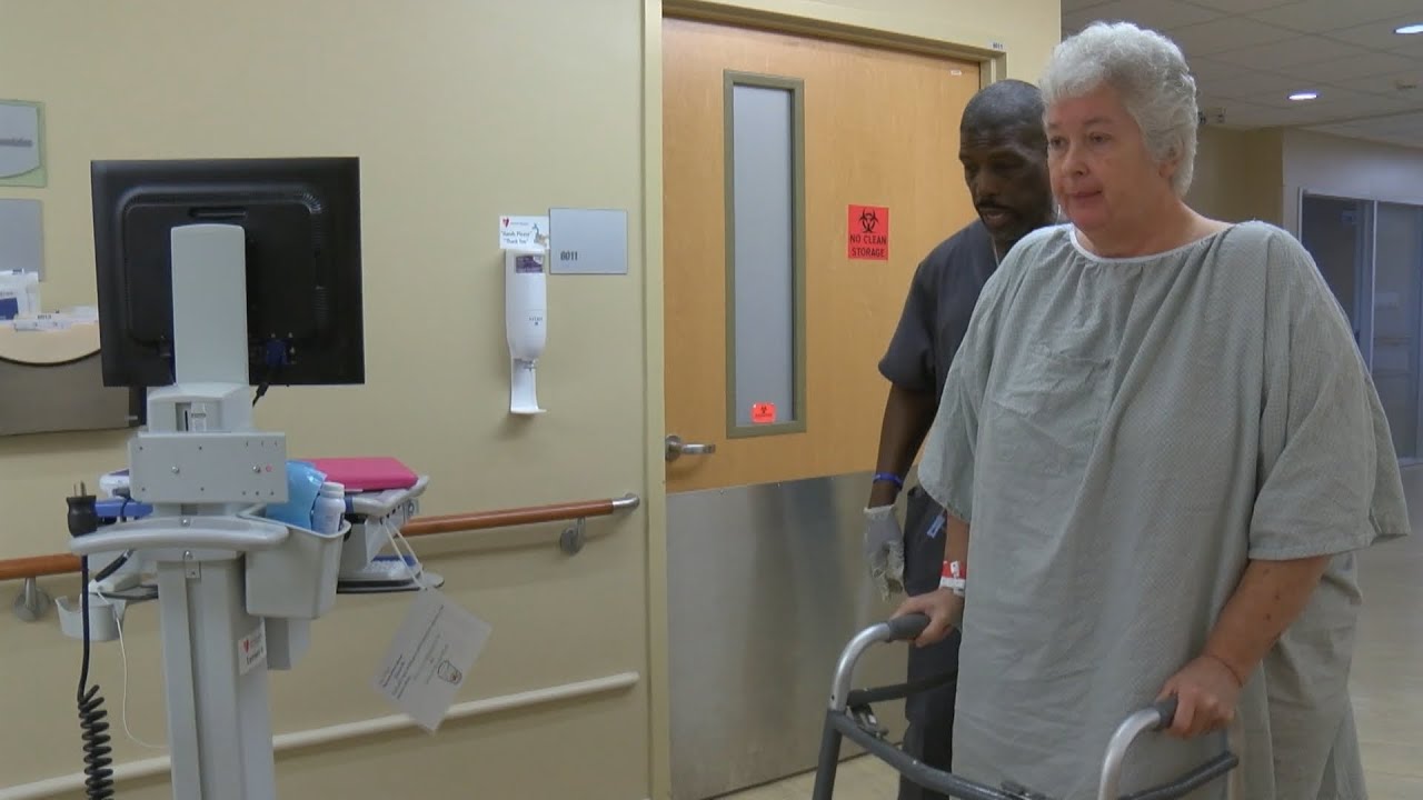 Watch as Woman Takes Her First Steps Hours after Knee Replacement Surgery