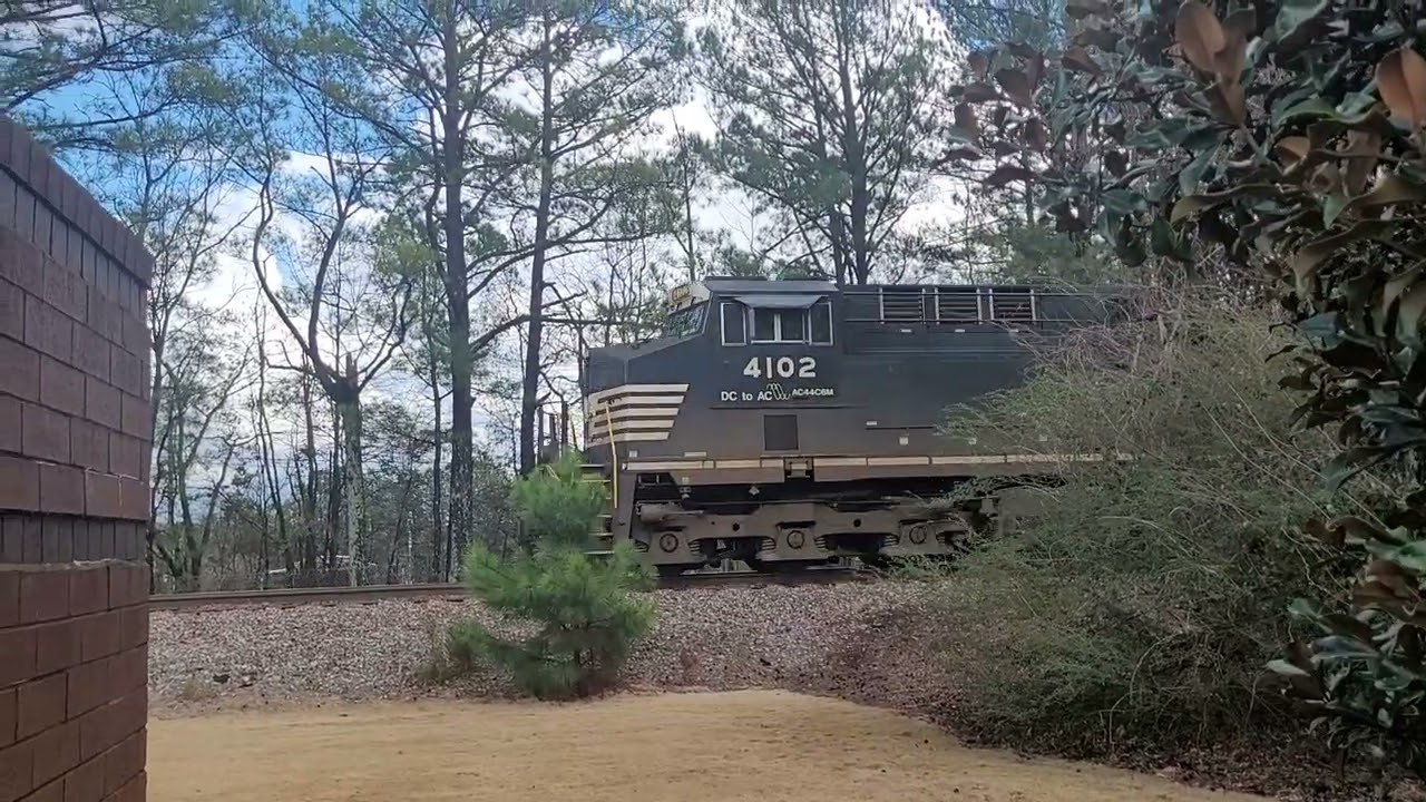 NS Empty Rock Quarry Train 